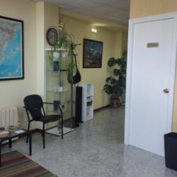 Sala de espera del Centro psicotécnico en Tineo