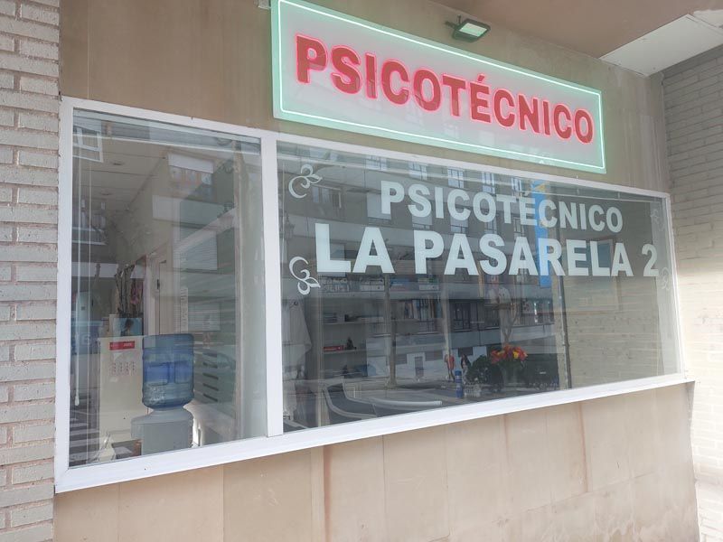 Fachada del Centro psicotécnico en Oviedo